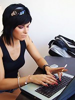 Brunette gal gets banged