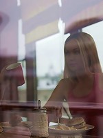 Teen girl bangs so well