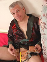 Emmie&Caspar oldman and girl