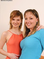 Julia and Tarra get together to explore each other's sexy body