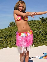 hula teen shakes her can