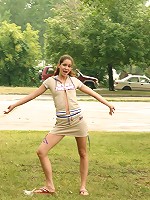 Hoodie brunette shows her cooha