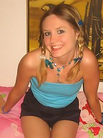 Lovable Kitty and her blue dildo