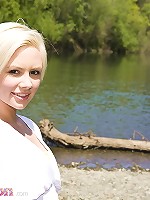 Miley's enjoying the great outdoors.