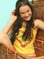 Amateur teen  posing