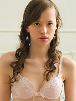 Beauty rubbing her teenage cooter