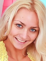 Horny teen sweetheart penetrated