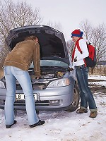 Sexy teenager bangs the mechanic