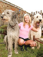 Petite blonde is toying her pussy