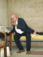 Teenie hairdresser fucking senior