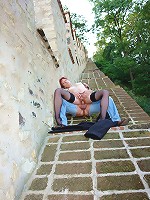 Girl gets fucked outdoor by oldie