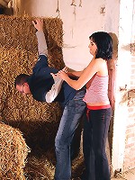 Old man gets wet pussy to please