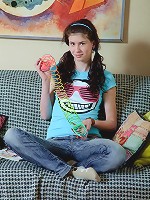 Awesome brunette teen gets her pussy humped and then creamed