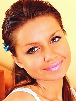 Hot brunette teen enjoys masturbating her pussy