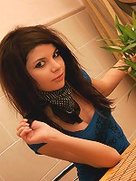 Sexy non-nude portrais of sweet 18yo teen Kaira