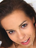 Barely legal teen Kiki fucks with a stranger in the shower